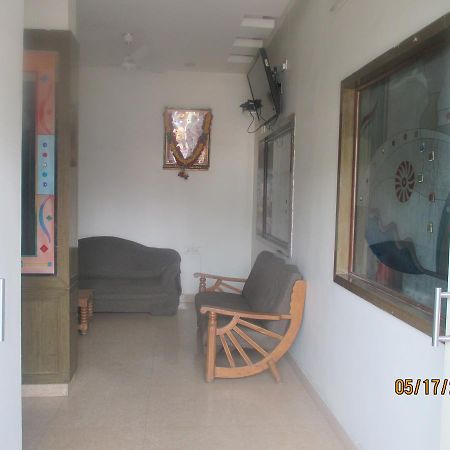 Sri Sai Ganesh Lodge 하이데라바드 외부 사진